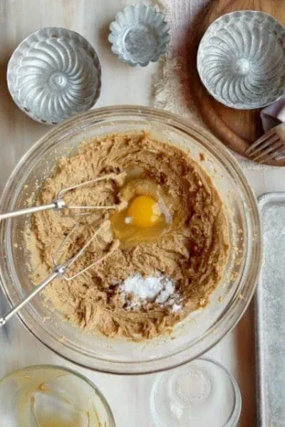 4-Ingredient Peanut Butter Cookies – Gluten-Free & Delicious 5 Peanut Butter Cookies 3 1